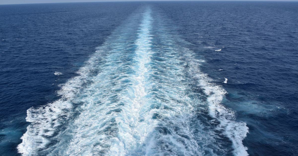 maritime-shipping-how-tracking-technology-enhances-efficiency-safety-and-visibility