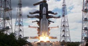 chandrayaan-3-mapping-the-moons-mysteries-and-indias-technological-triumphs