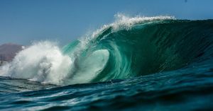 exploring-the-mysteries-of-sea-swell-waves