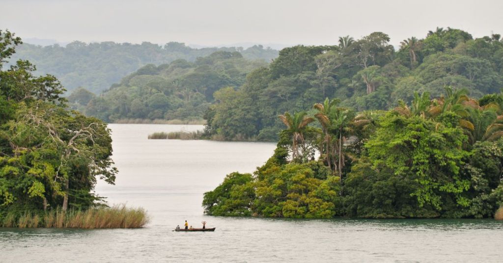 gatun-lake-the-heart-of-the-canal