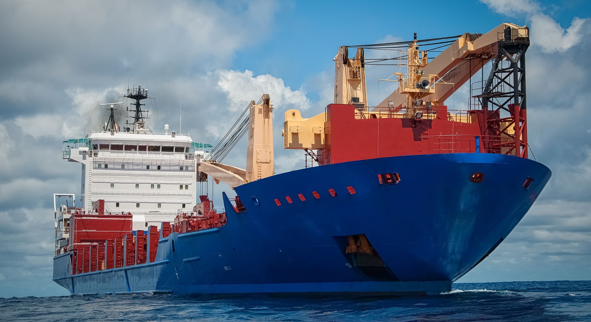 Maximizing Efficiency with Advanced Vessel Tracking Software - Orbitshub