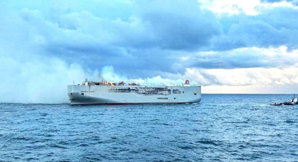 Eco-Friendly Cars, Fiery Seas_ Evaluating the Environmental Impact