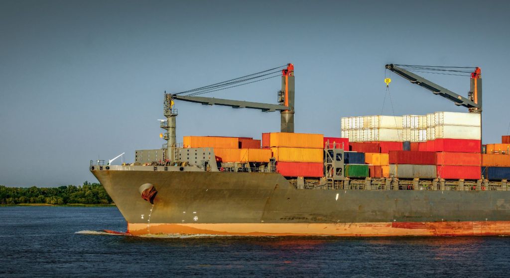 Ship Hull Design_ Balancing Functionality and Efficiency