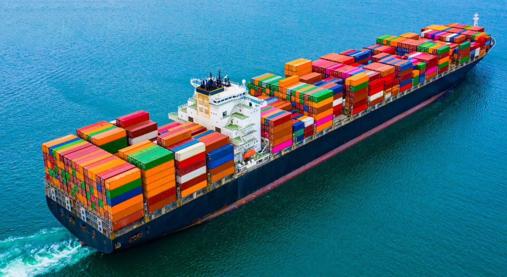 Green Shipping_ How Sustainable Practices Are Revolutionizing the Container Industry