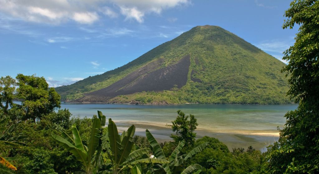 popular-destination-for-divers-and-snorkelers