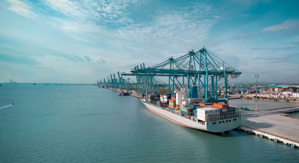 port-of-grangemouth-scotlands-key-logistics-hub