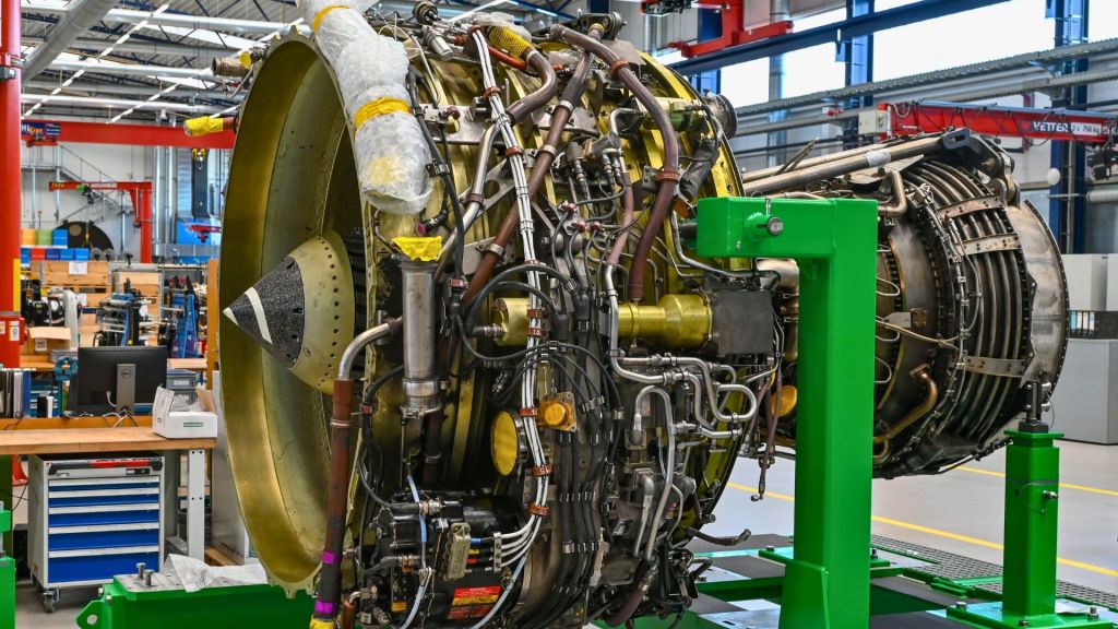 The Powerhouse of Aviation_ Exploring the World of GE Aircraft Engines
