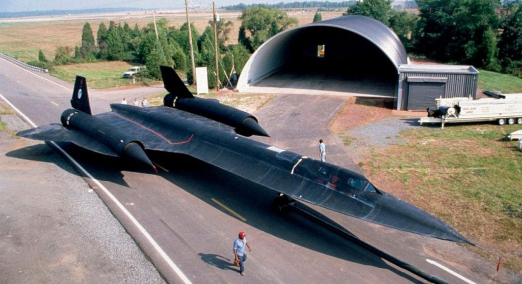 Unveiling the Marvels of the Blackbird Aircraft_ A Glimpse into the World's Fastest Jet