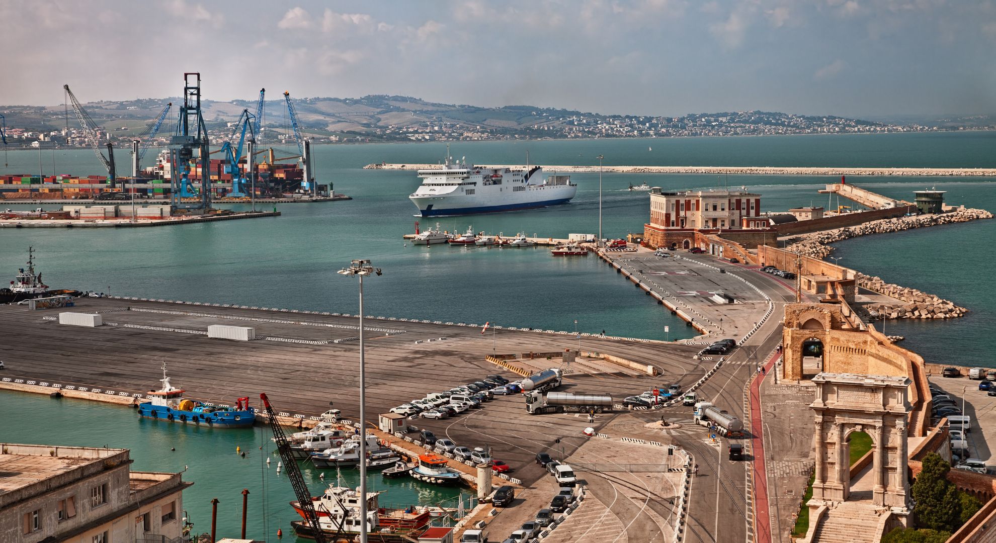 navigating-the-beauty-history-of-the-port-of-ancona-italy