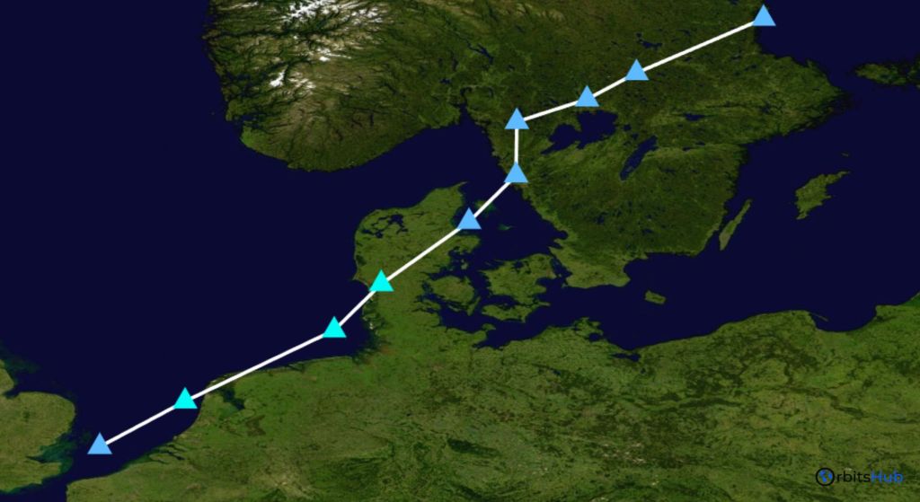 Demystifying Flight Tracker Features_ What Information Can You Access