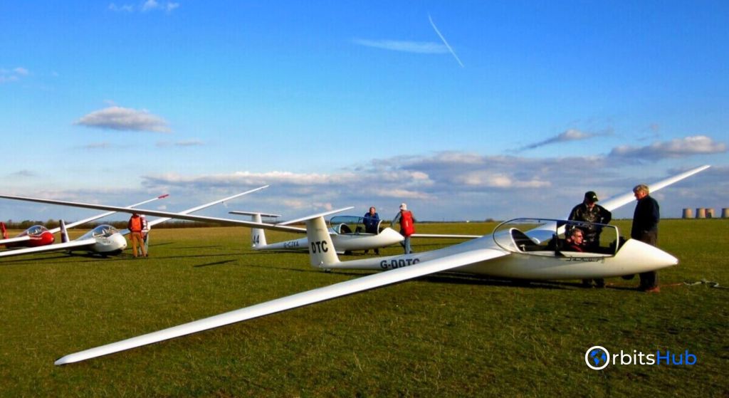 Soaring to New Heights_ Exploring the World of Glider Aircraft