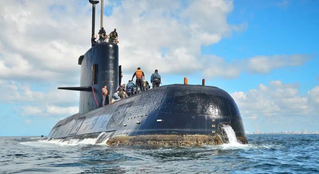 unveiling-the-secrets-of-the-kursura-submarine-a-fascinating-dive-into-naval-history