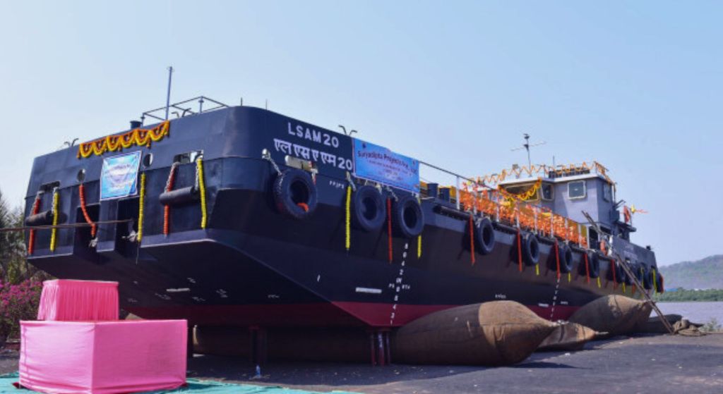 sixth-ammunition-and-missile-barge-lsam-20-delivered