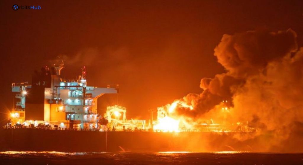 crew-abandons-burning-cargo-ship-in-gulf-of-aden-us-report