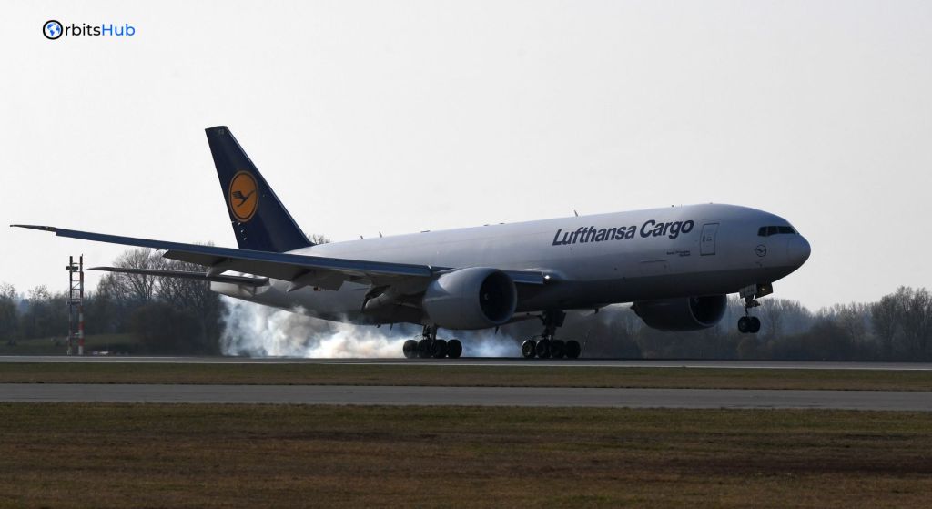 indias-satellite-system-boosts-small-airport-aircraft-landings