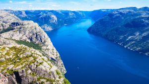 norways-lysefjord-nature-adventure-and-culture