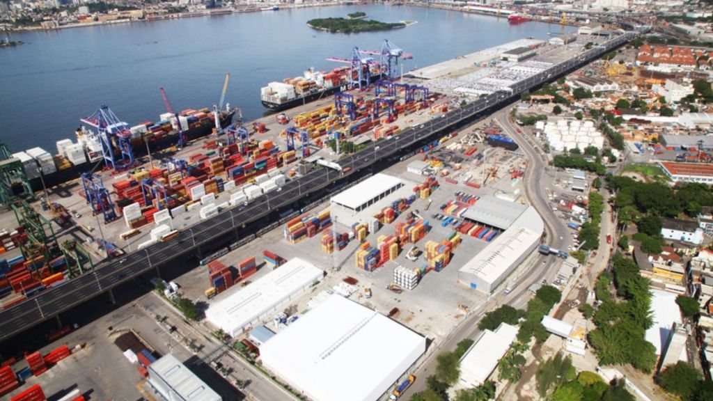 the-port-of-rio-de-janeiro-a-tapestry-of-past-present-and-future-1