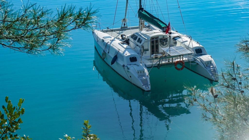 1-regular-maintenance-the-cornerstone-of-catamaran-safety