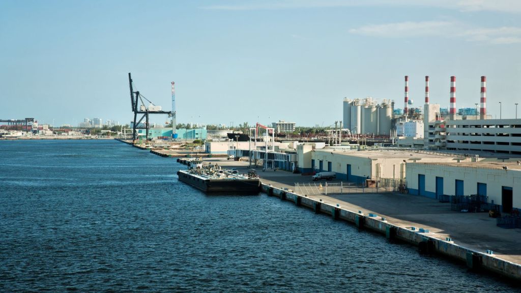 from-humble-beginnings-to-maritime-giant-the-evolution-of-port-everglades