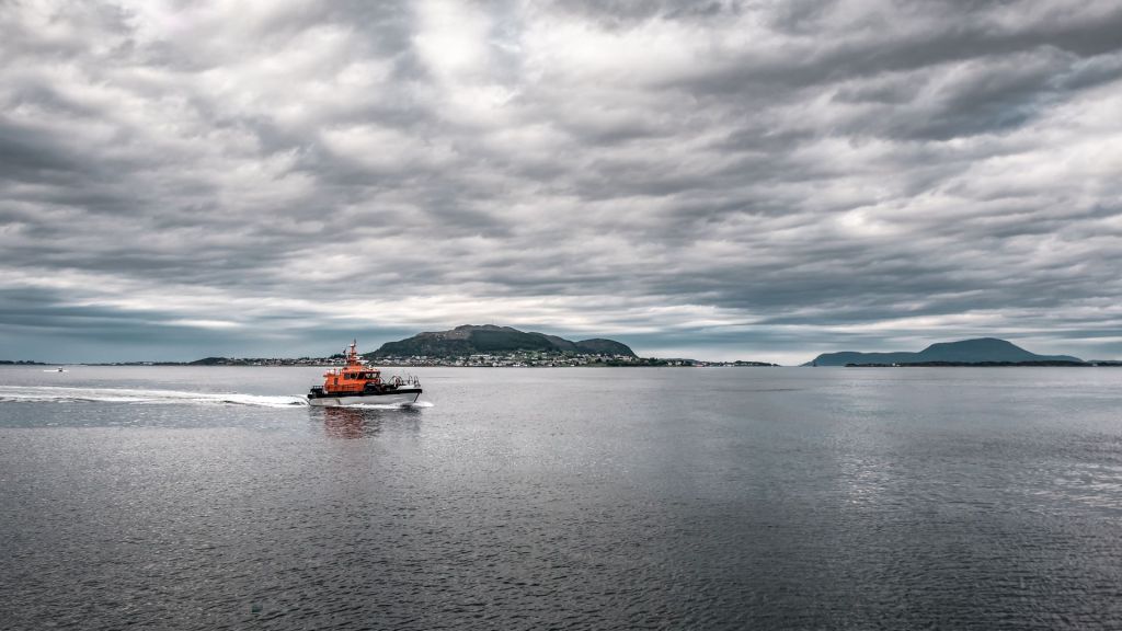 the-evolution-of-cutter-boats