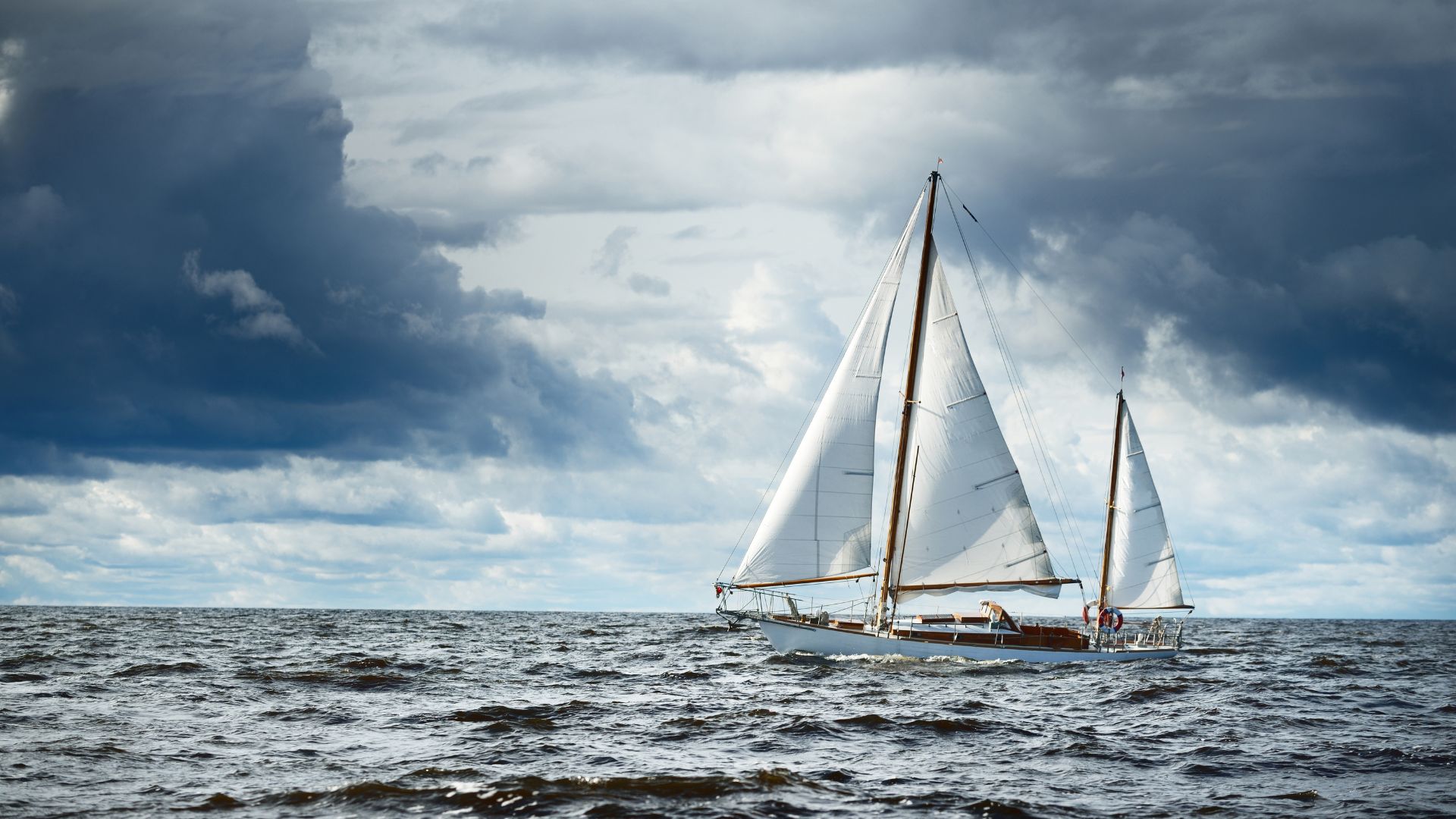 top-5-yawls-for-ocean-voyages-sailing-the-seas-in-style